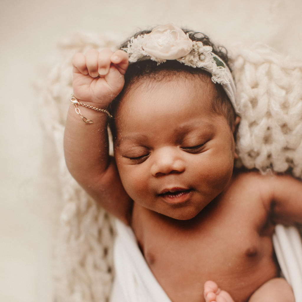 newborn sleeping too much not eating