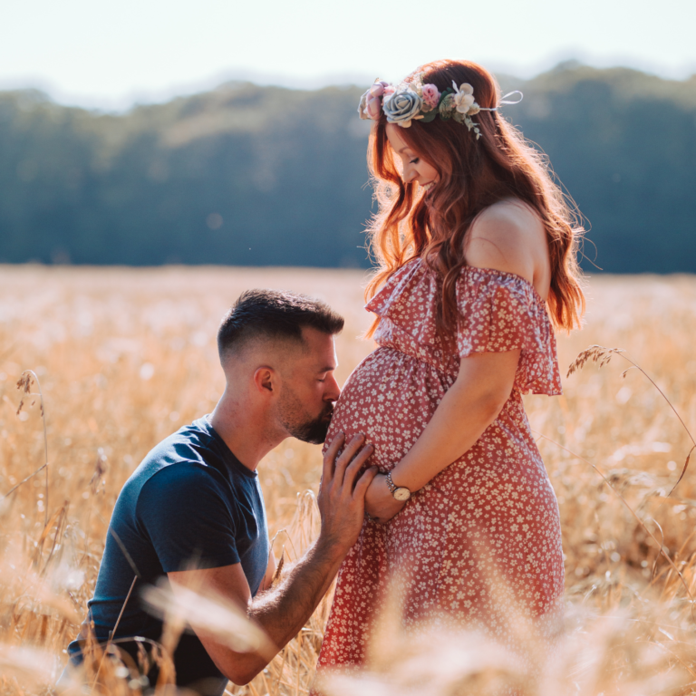 what should i wear for a maternity photoshoot?